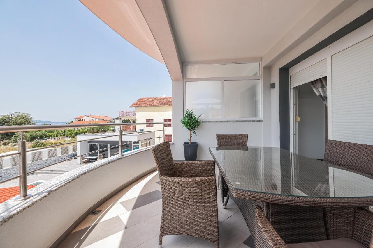 Apartments Nicola With Private Pool Bibinje Εξωτερικό φωτογραφία