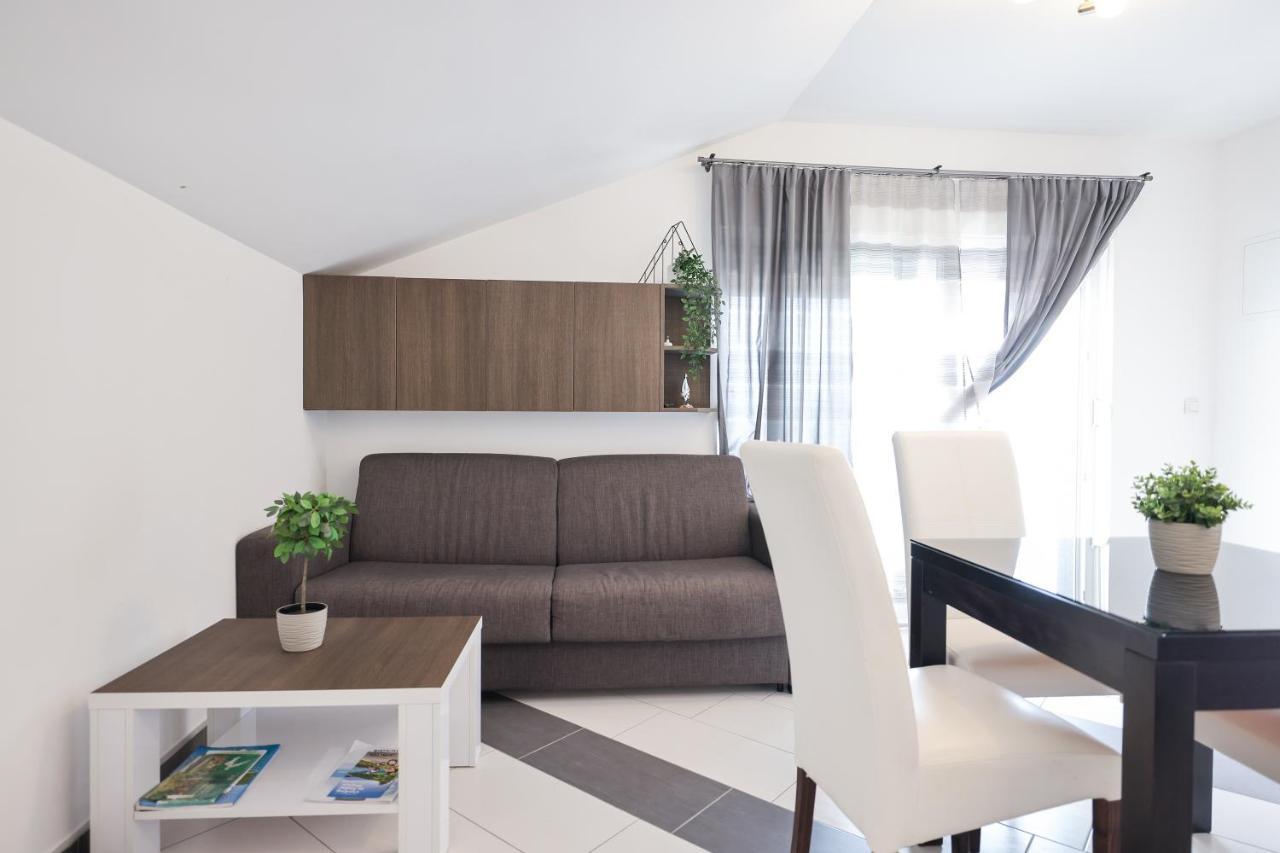 Apartments Nicola With Private Pool Bibinje Εξωτερικό φωτογραφία