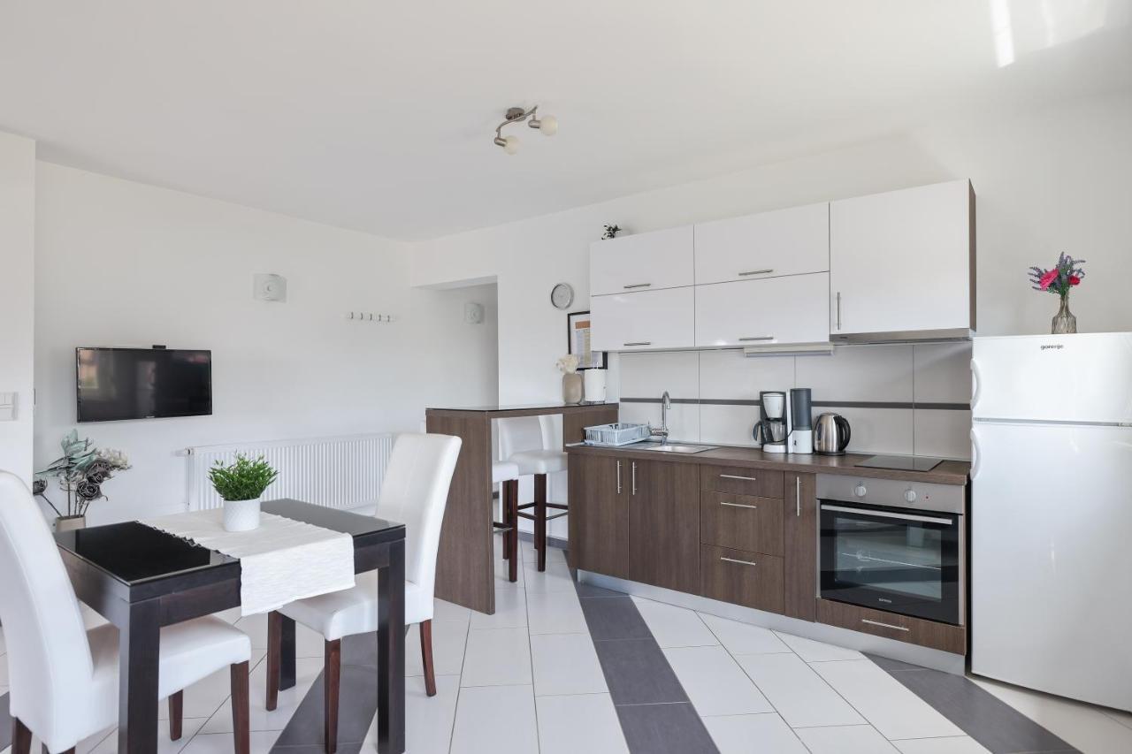 Apartments Nicola With Private Pool Bibinje Εξωτερικό φωτογραφία