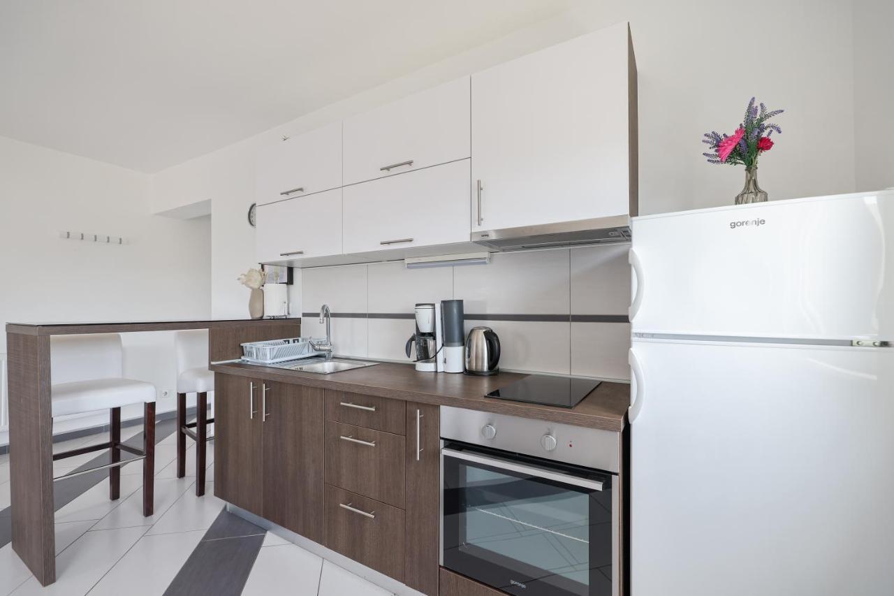 Apartments Nicola With Private Pool Bibinje Εξωτερικό φωτογραφία