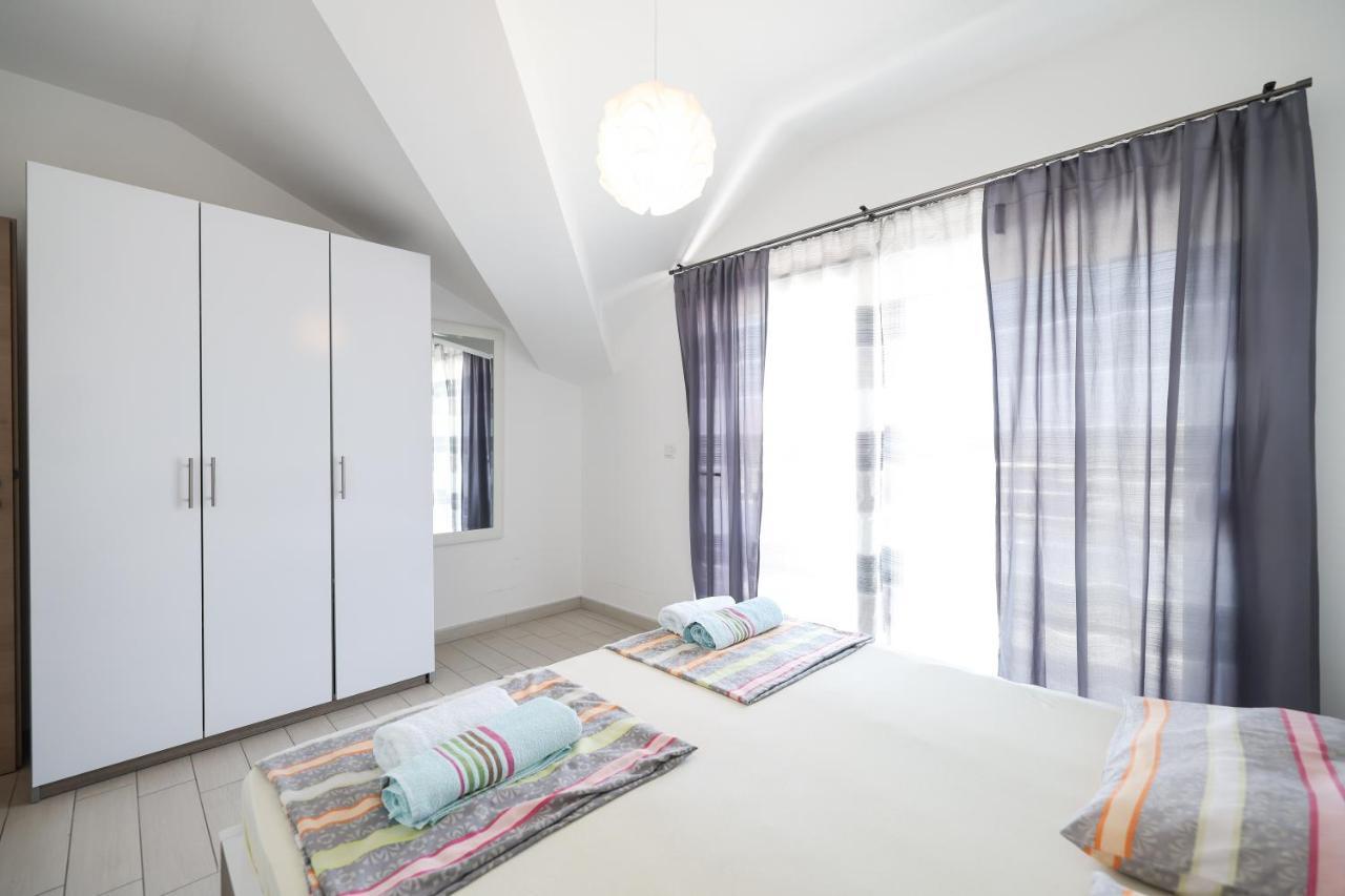 Apartments Nicola With Private Pool Bibinje Εξωτερικό φωτογραφία
